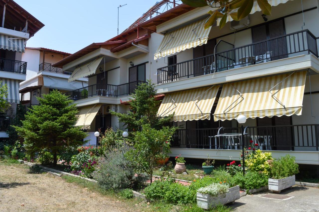 Manos Kritikakis Apartments プラタモナス エクステリア 写真