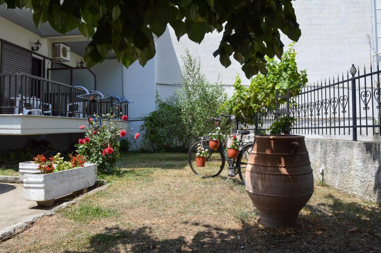 Manos Kritikakis Apartments プラタモナス エクステリア 写真