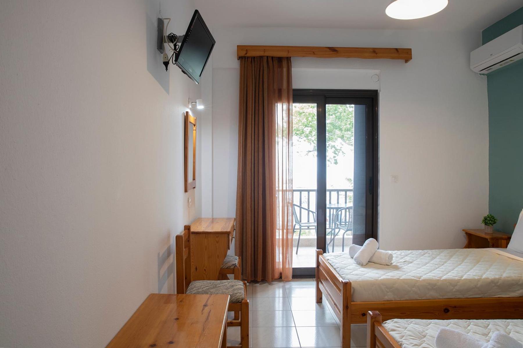 Manos Kritikakis Apartments プラタモナス エクステリア 写真