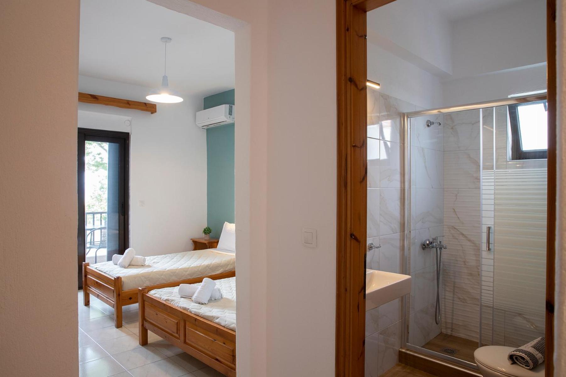 Manos Kritikakis Apartments プラタモナス エクステリア 写真